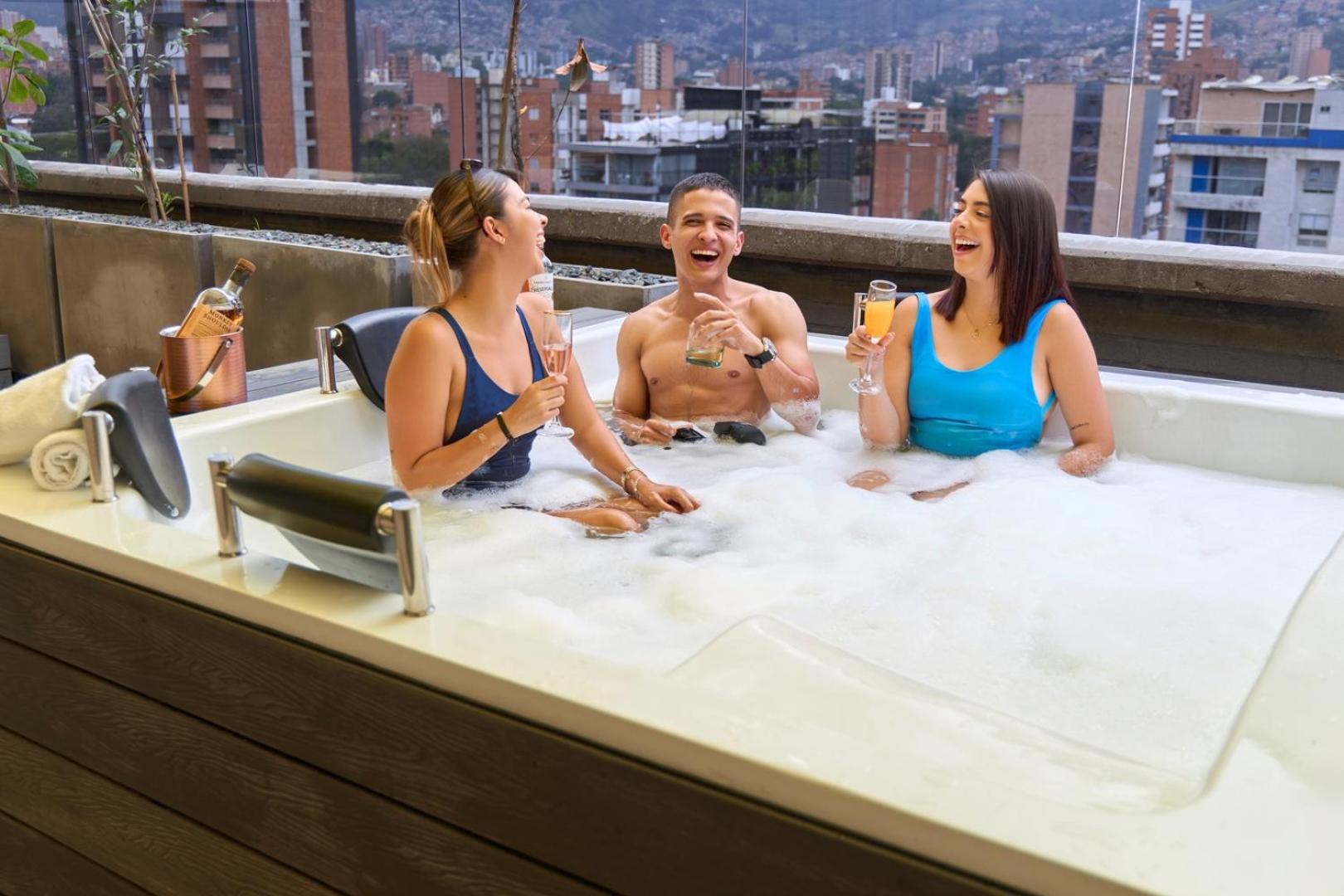 Rosa Negra Retreat Cozy Stadio Aparta-suite * Medellín