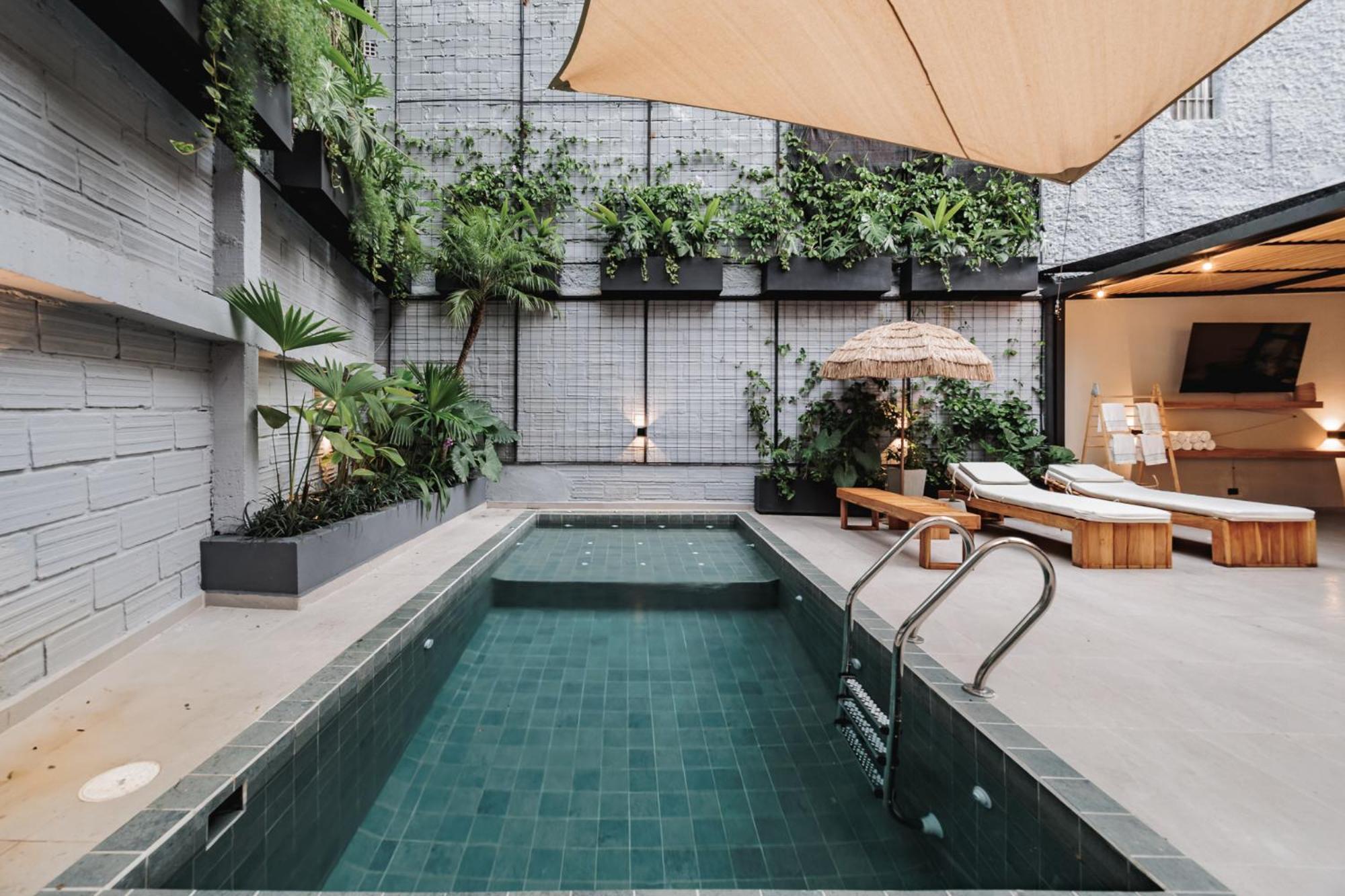 10a House Pool Provenza *