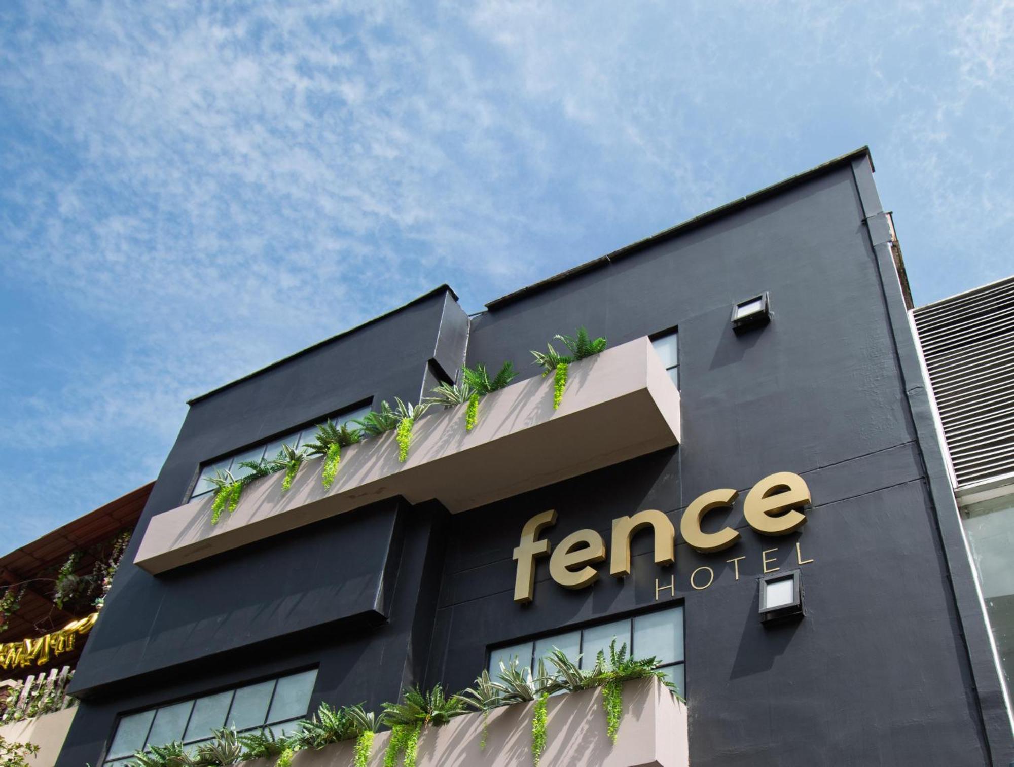 Fence By Bernalo 3* Medellin
