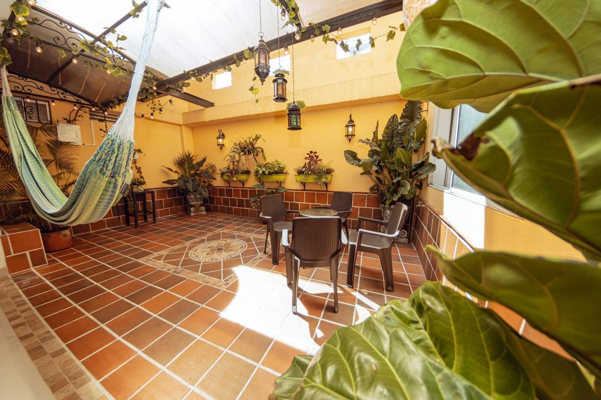 Ed Santo Tomas Laureles Medellín