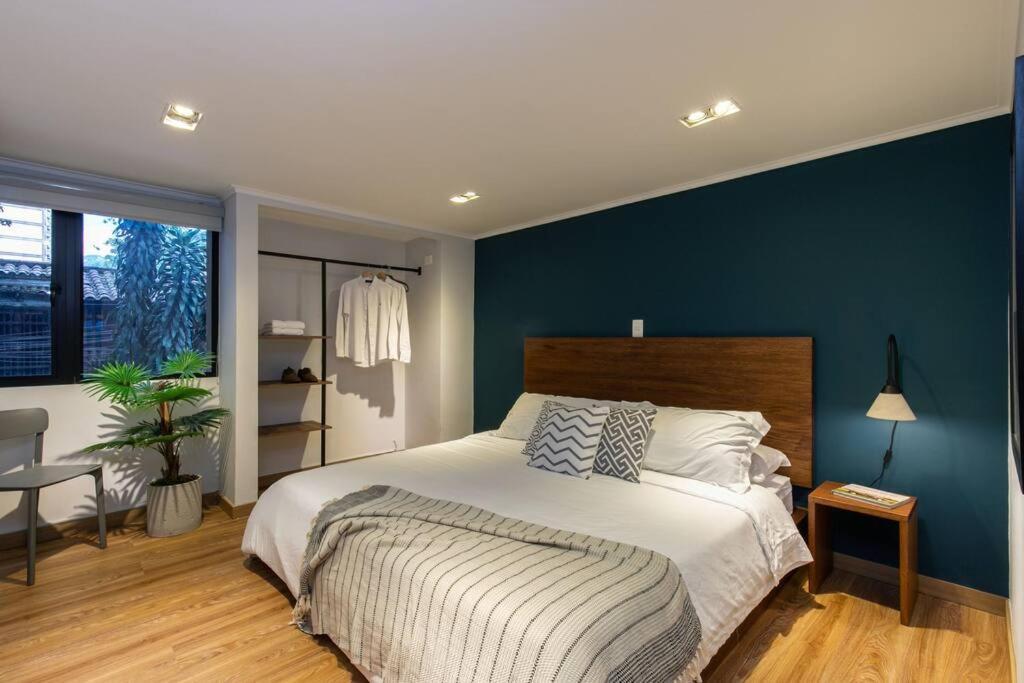 Surprising, Lleras Park, Billar Pool And Jacuzzi Apartamento