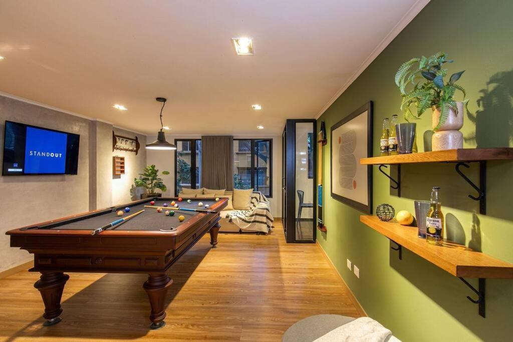 Surprising, Lleras Park, Billar Pool And Jacuzzi Apartamento *