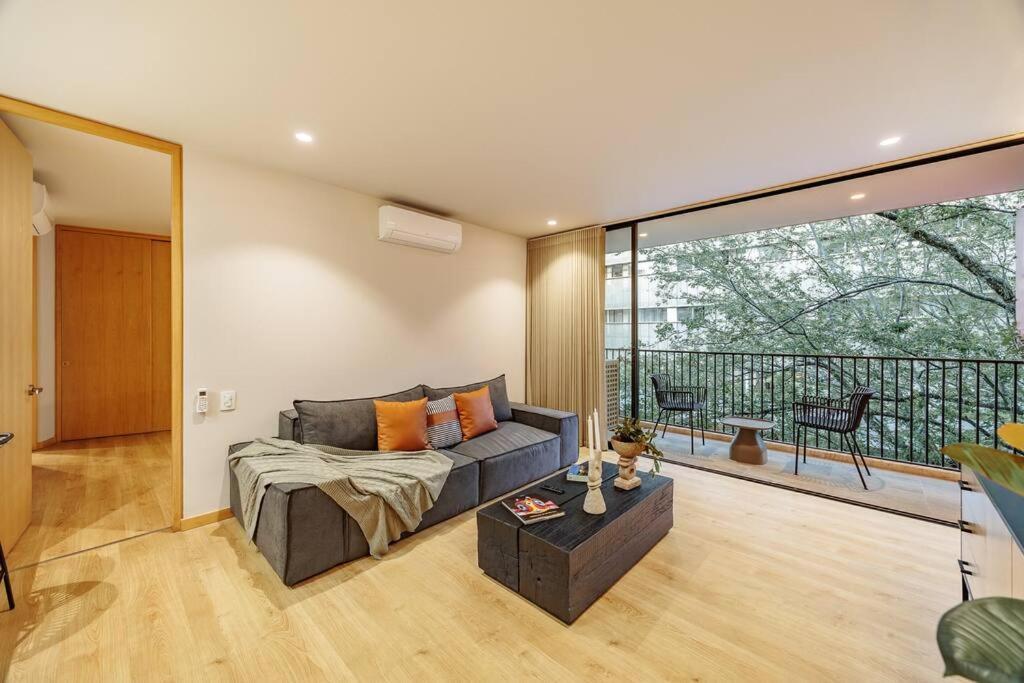 Exquisito Estudio En Provenza Apartamento