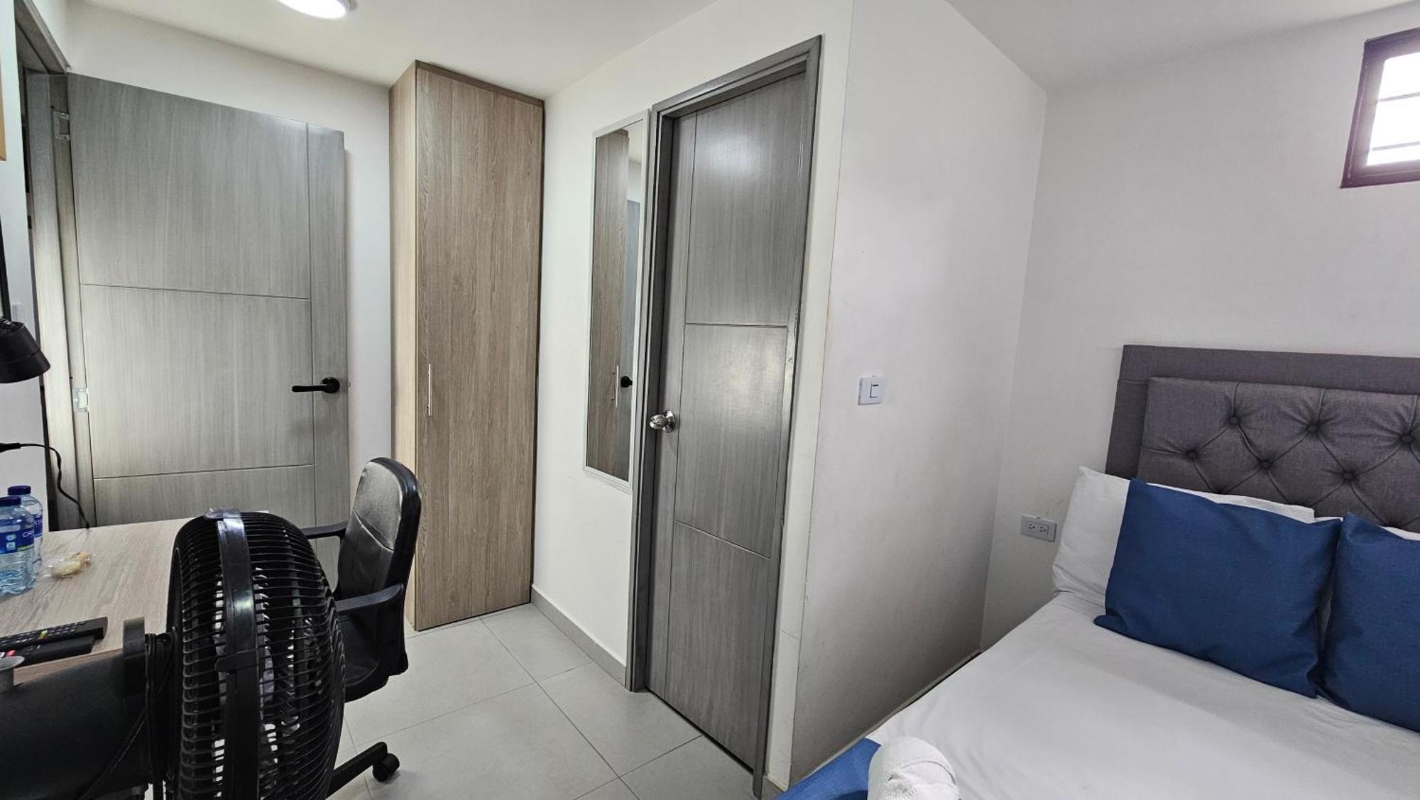 Casa De Huespedes Campo Valdes Pensión Medellín