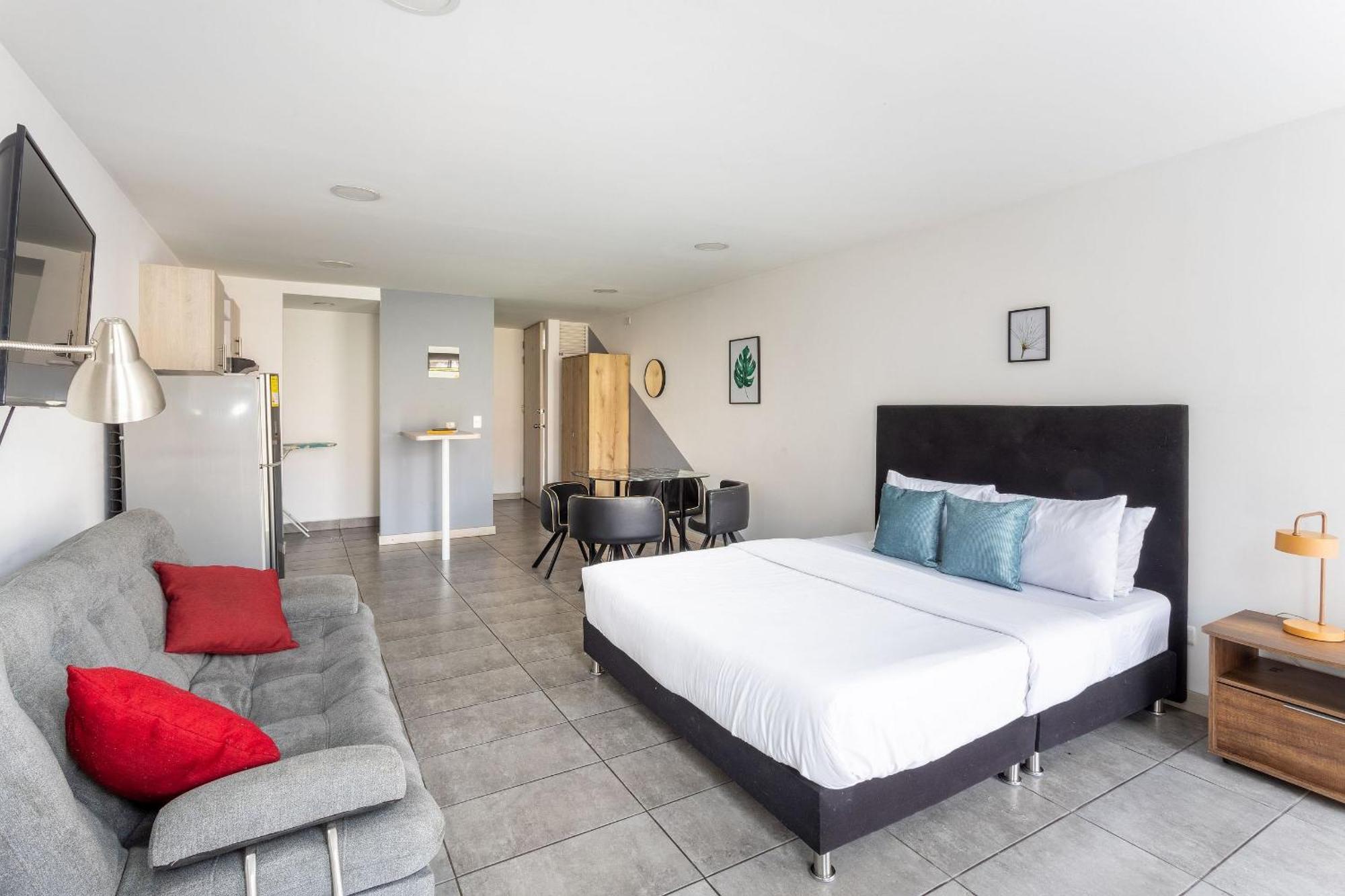 Apartment Tranvia 40 - Amoblados Velasquez Medellin