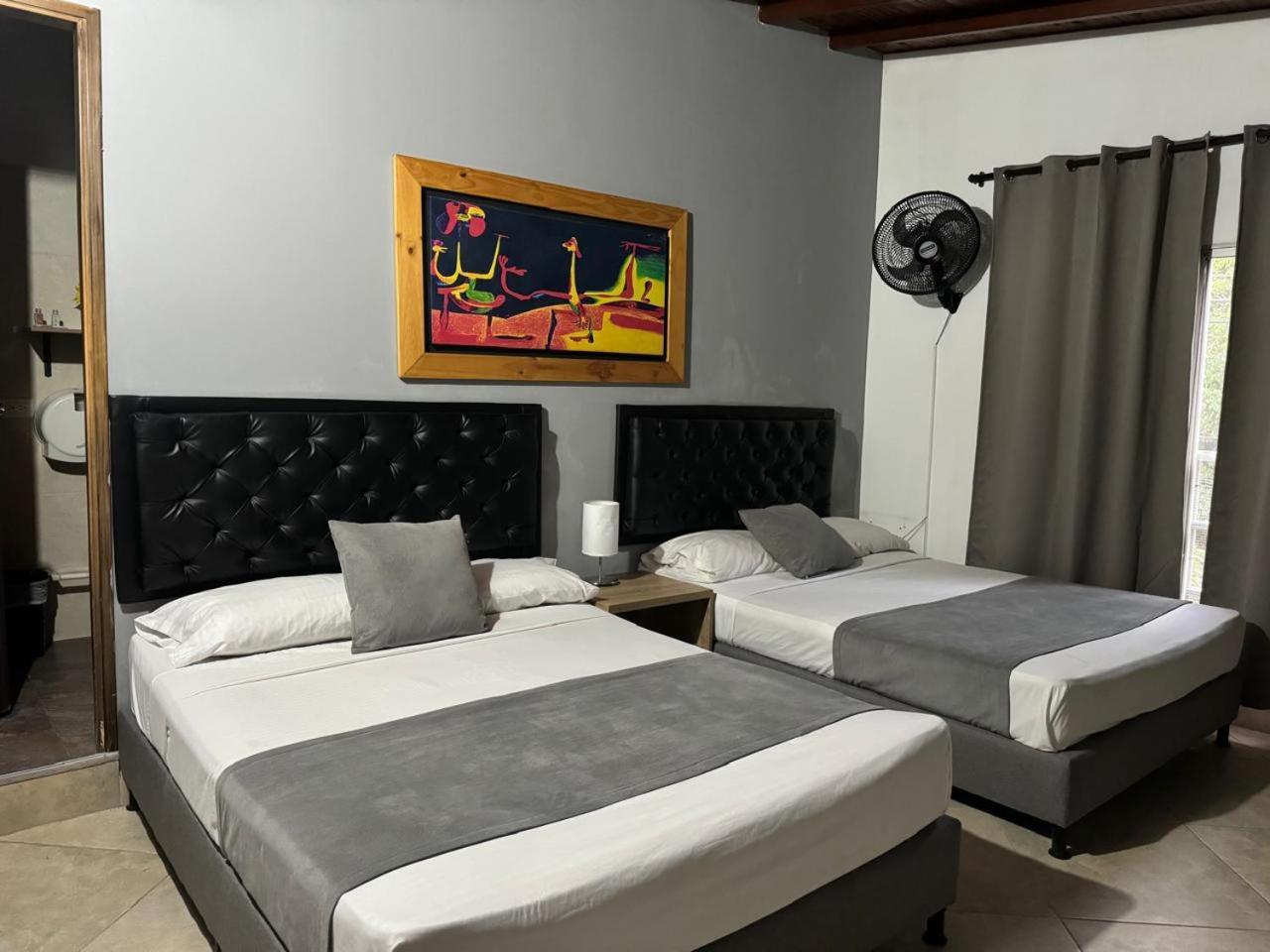 Gemas San Joaquin 1 Hotel 3*