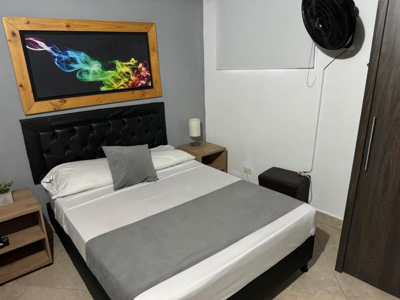 Hotel Gemas San Joaquin 1 3*