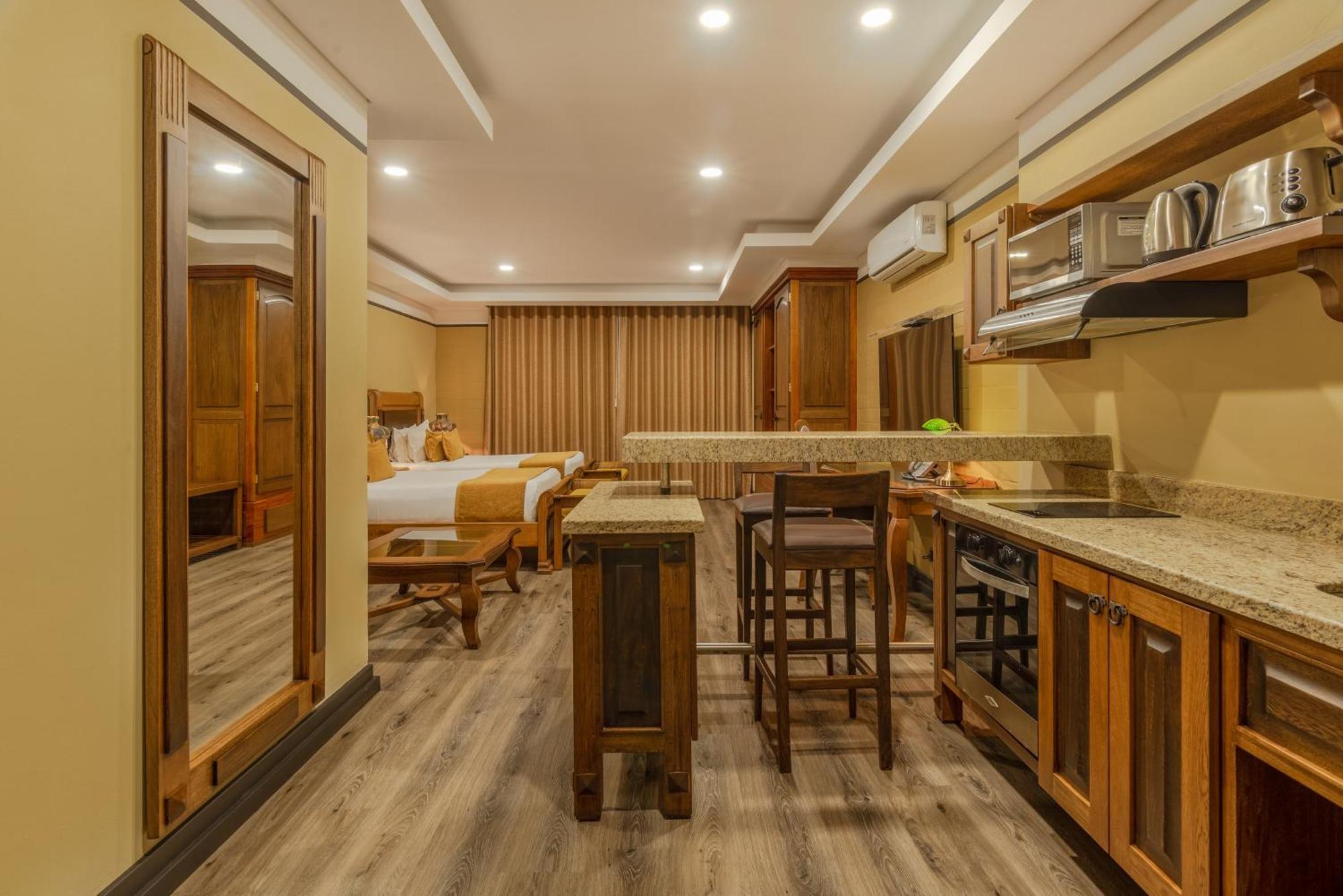 Du Parc 5* Medellín