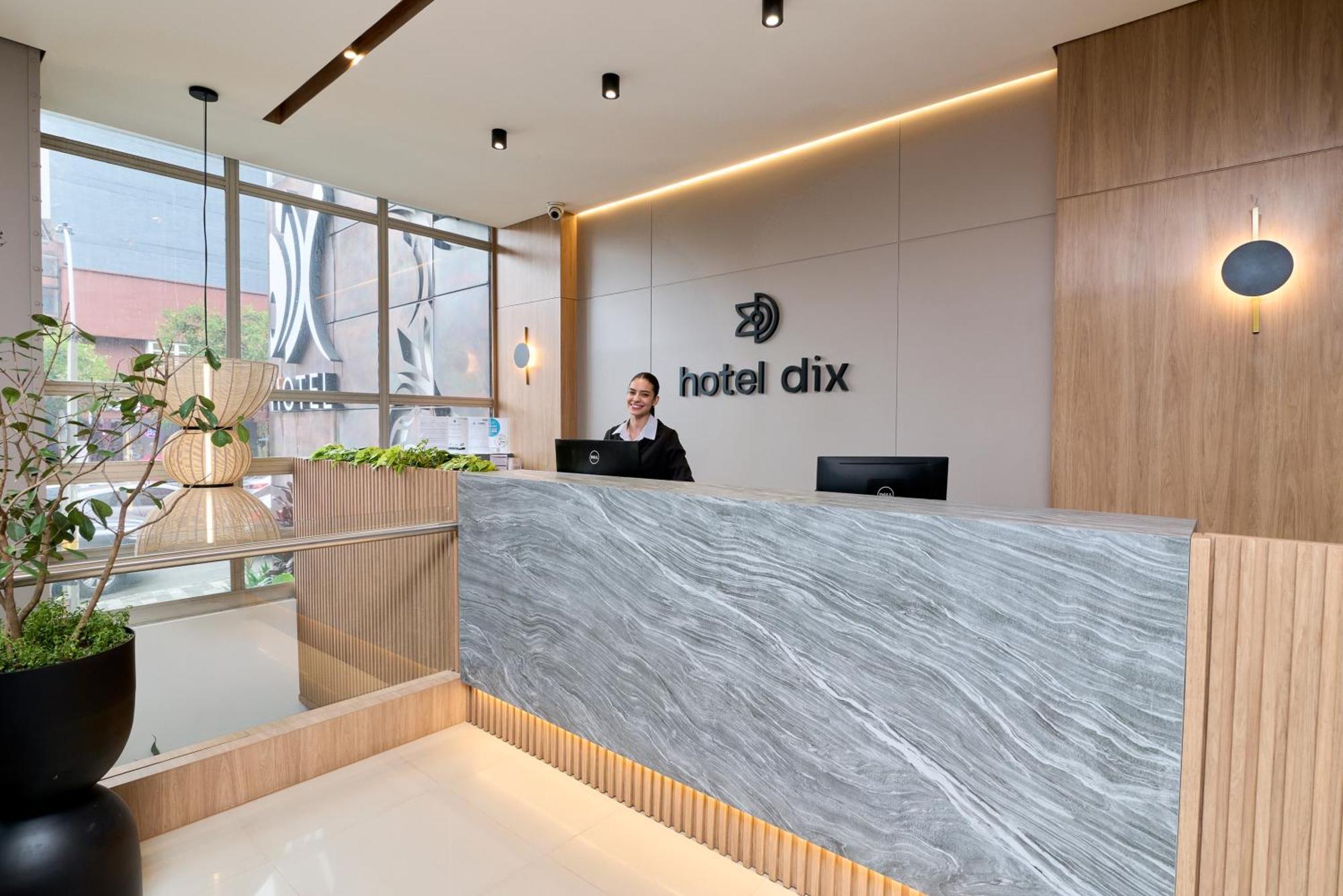 Dix Medellín