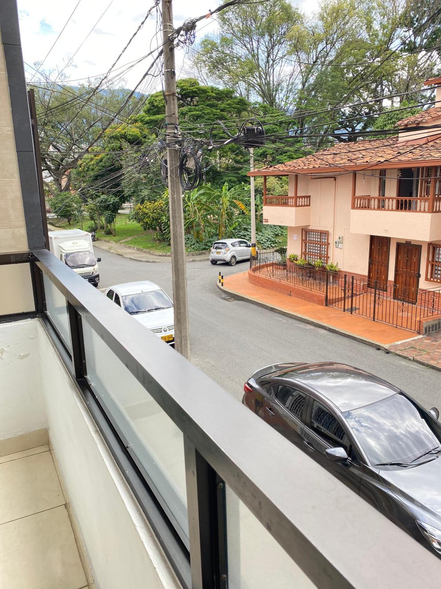Apartamento Hermoso Cerca Al Poblado *