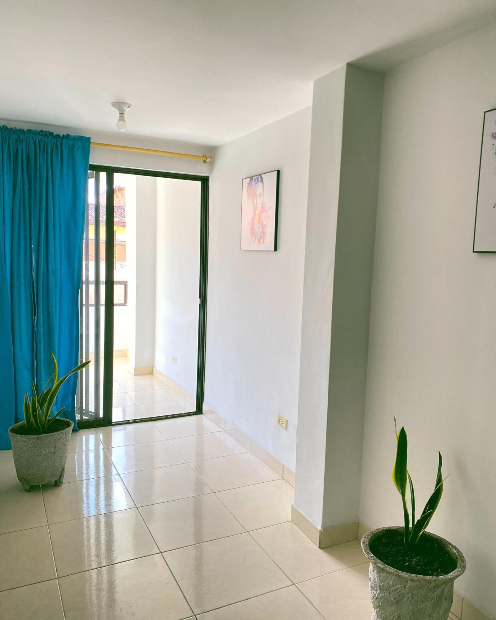 Hermoso Cerca Al Poblado Apartamento Medellín