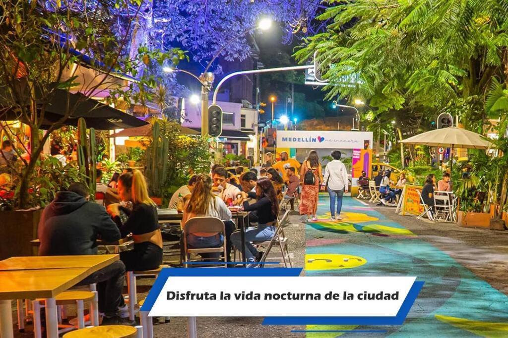 Con Balcon Y Parqueadero 810
