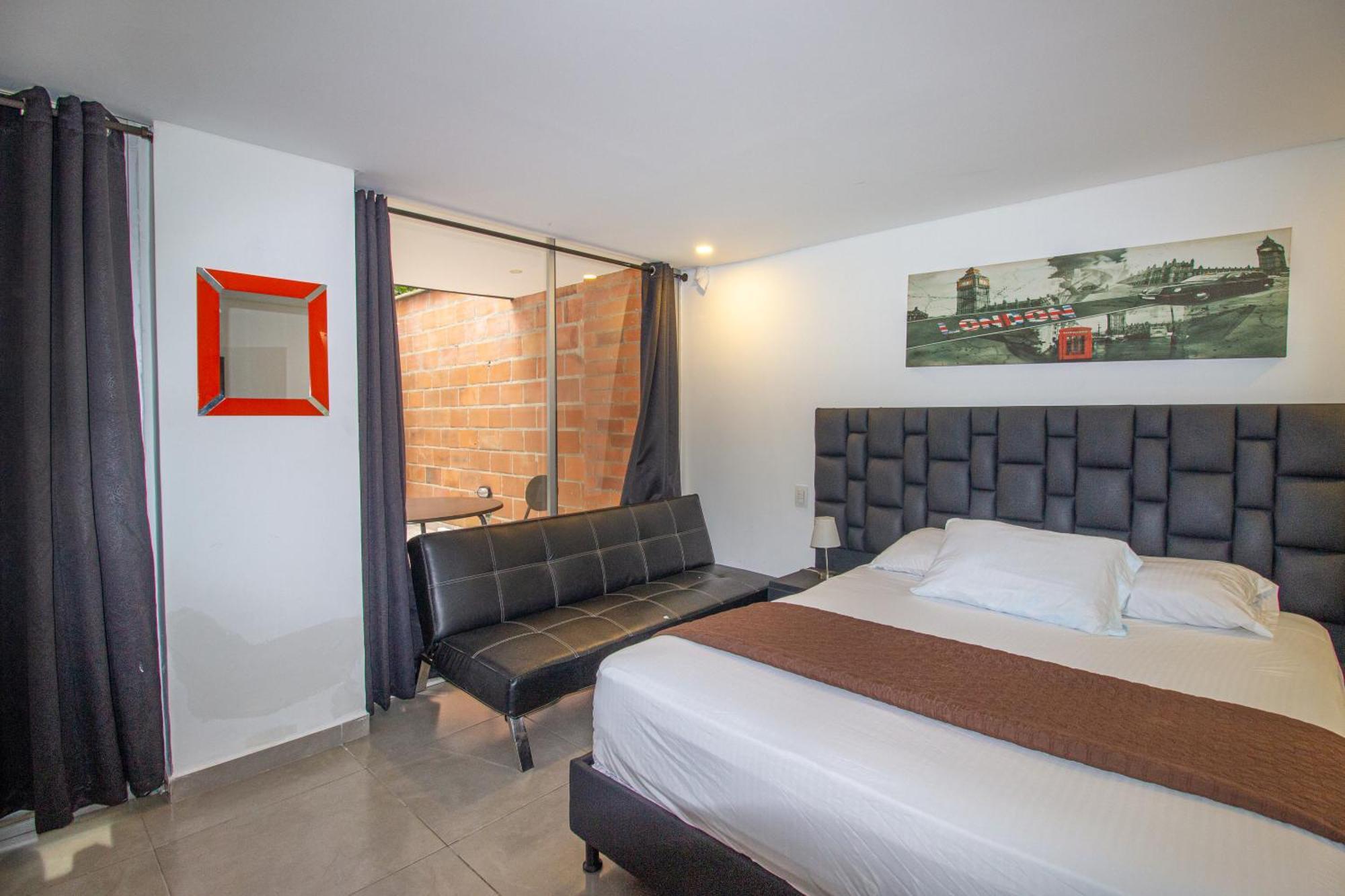 Apartamento Amplio Con Terraza Y Parking 102 *