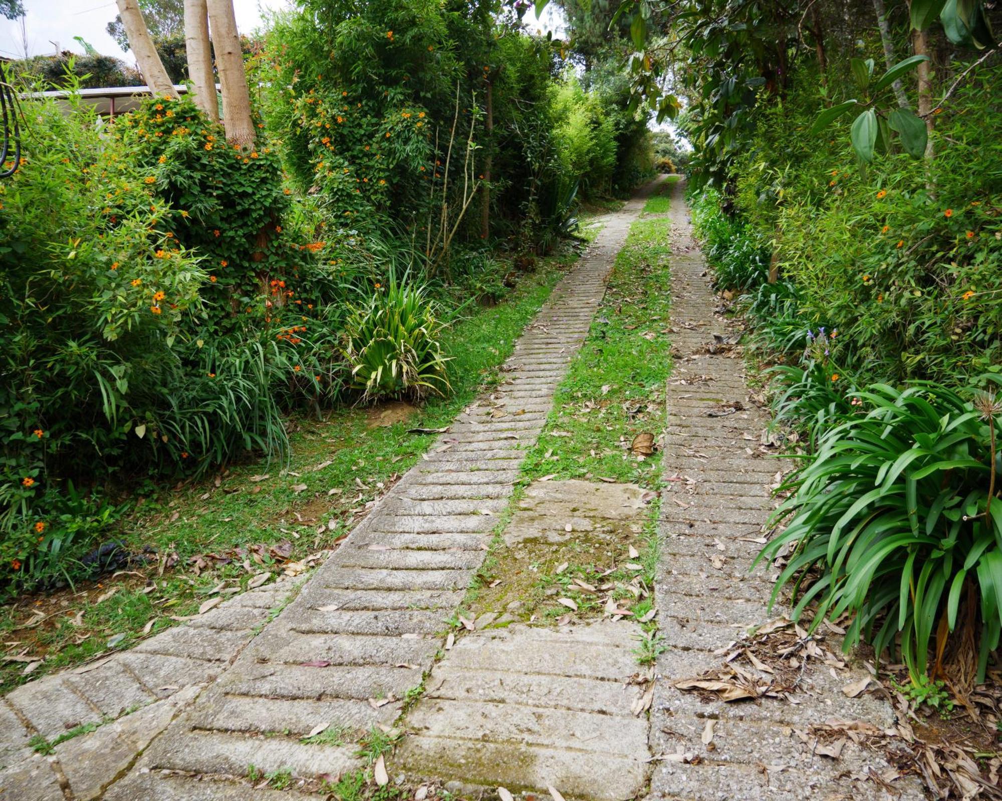 Amplia Casa Campestre En Santa Elena Cerca A - Aru * Medellín