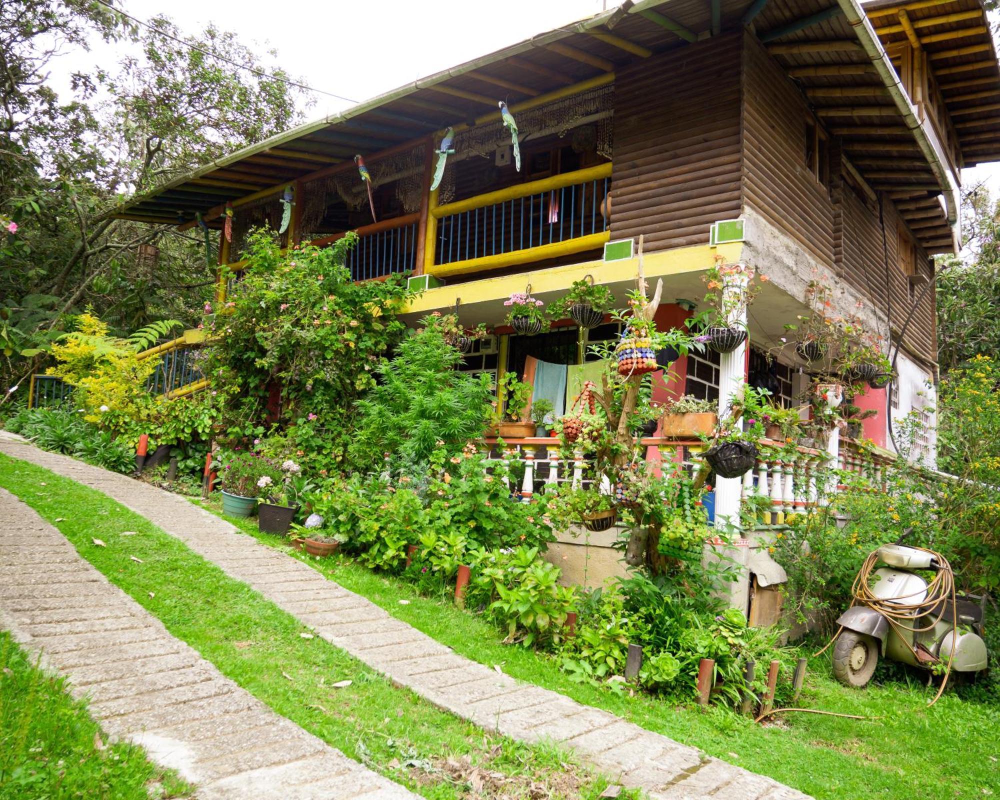 Amplia Casa Campestre En Santa Elena Cerca A - Aru Apartamento