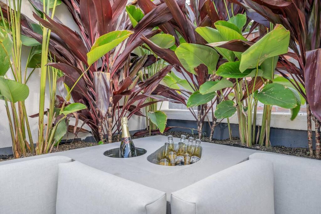 Nowa Provenza 3-story With Pool & Rooftop Villa *