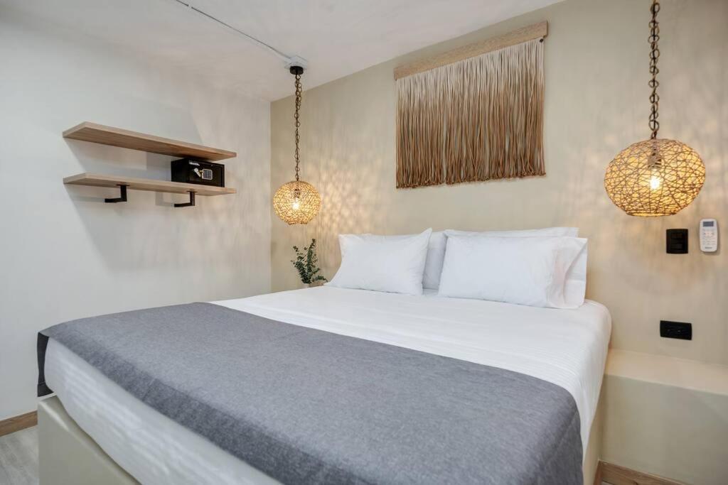 Villa Nowa Provenza 3-story With Pool & Rooftop *