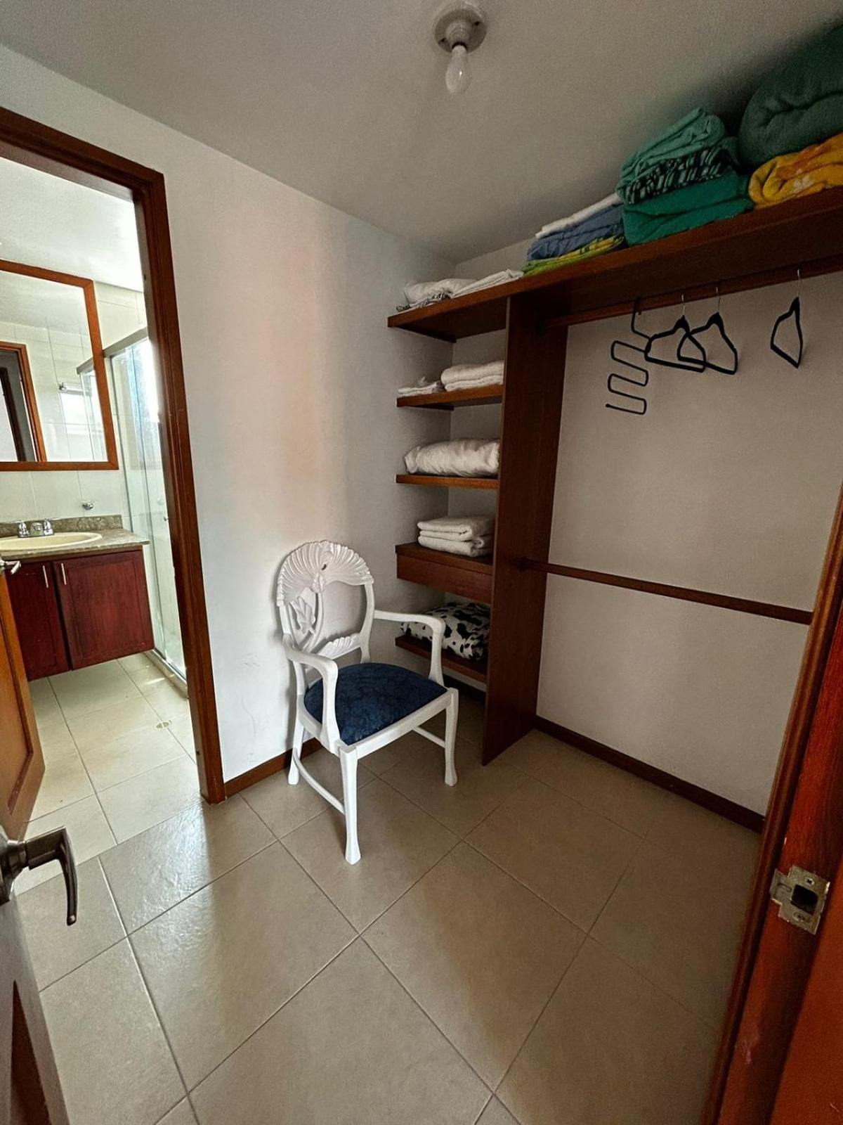 Apartamento Bright And Modern Medellín