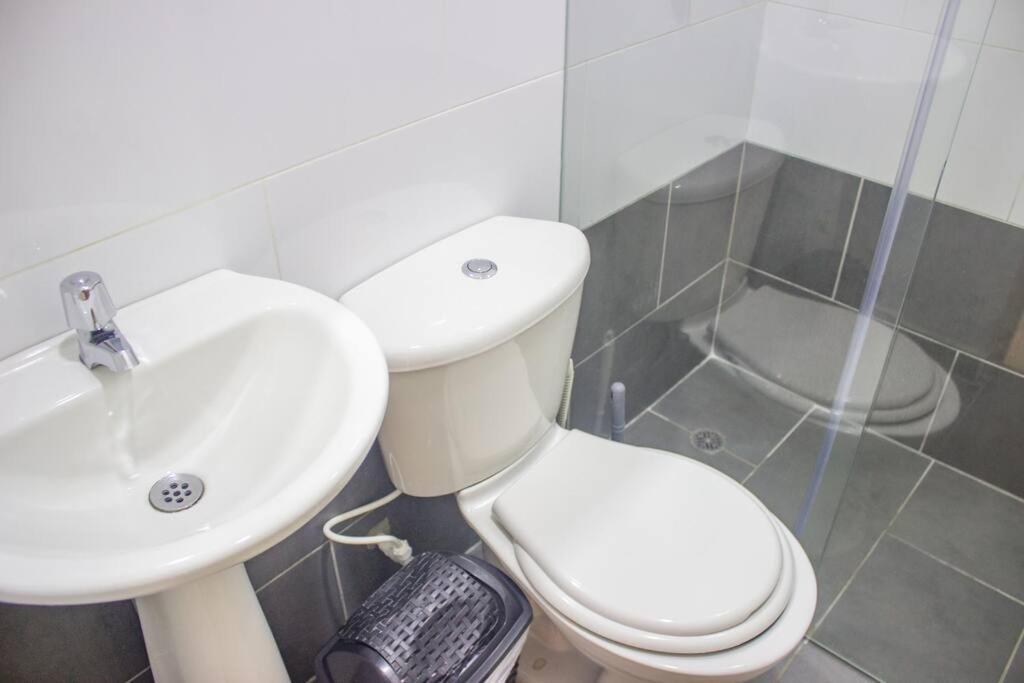 Apartment 2 Alcobas Zona Turistica Y 302 Medellin