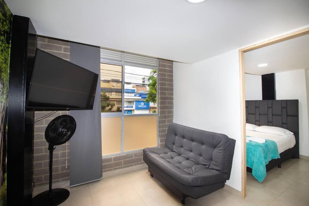 Apartment Estudio De Lujo Cerca Al Estadio Atanasio Girardot 201 Medellin