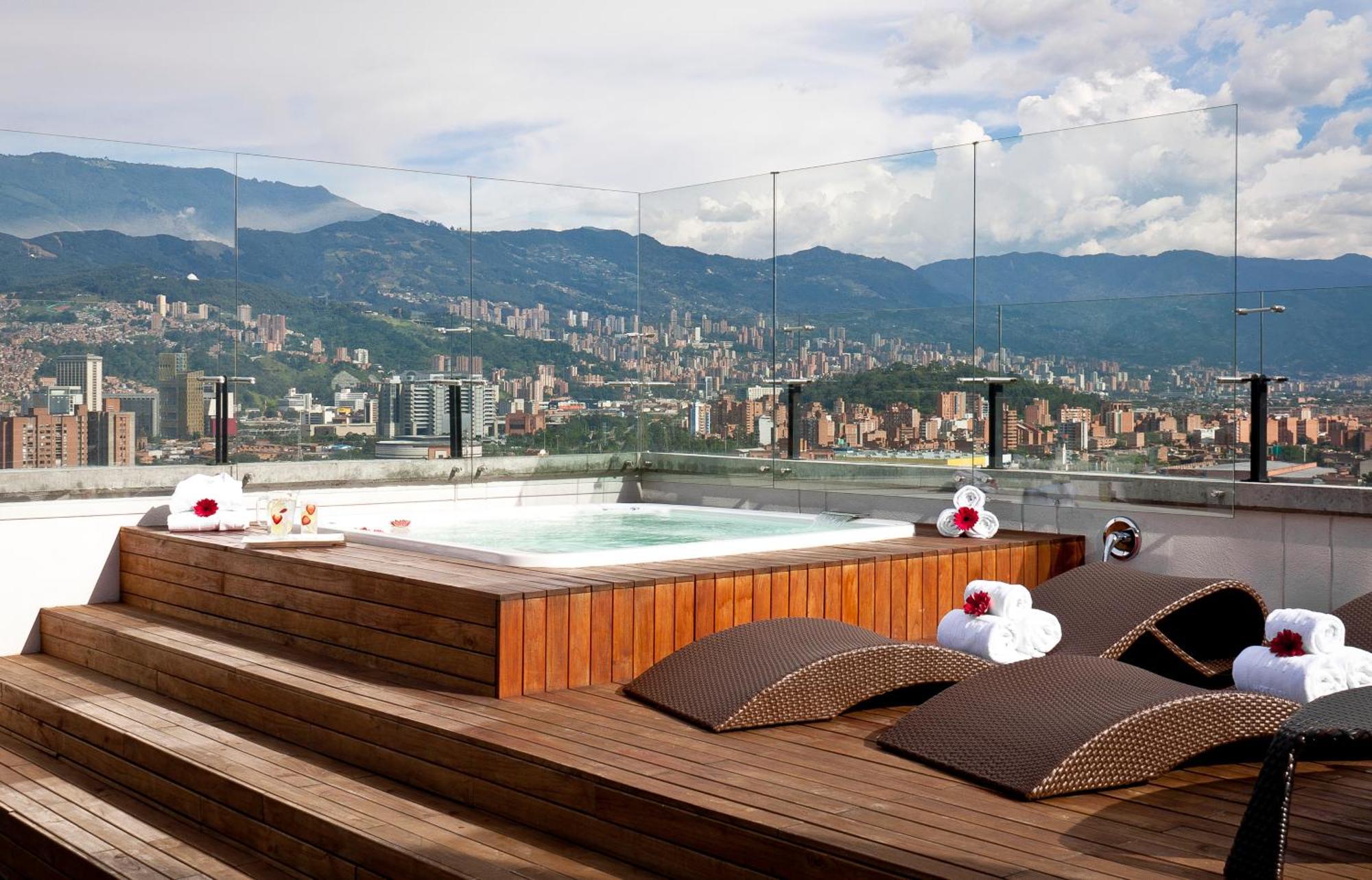Tryp Estadio 4*