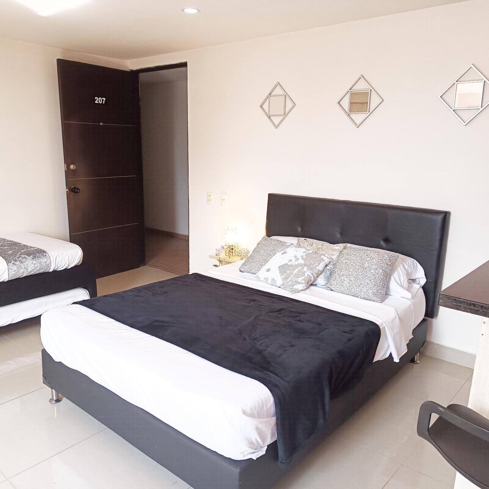 207 Apartasuite Poblado 1 Hasta 5 Personas Apartamento Medellín