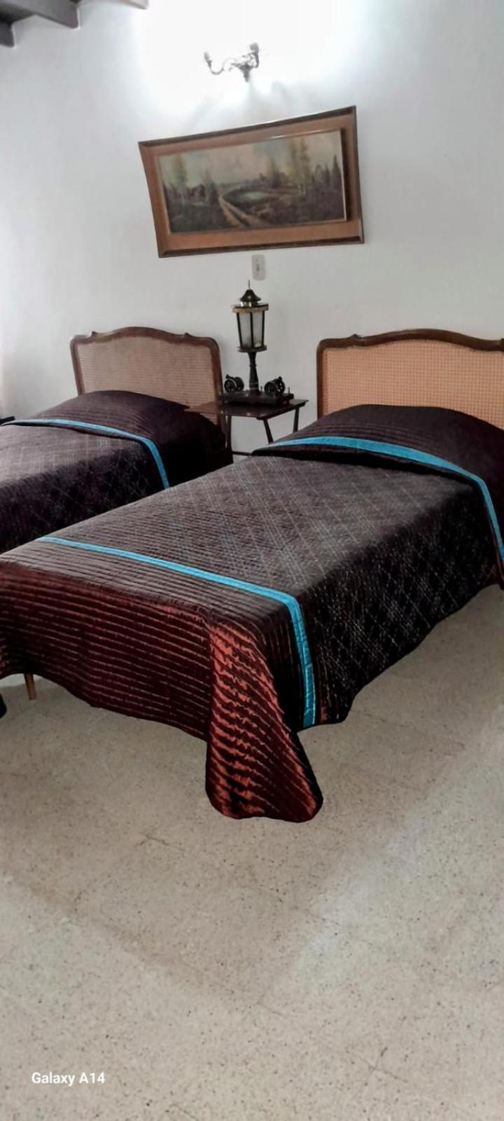 3 En Casa Retro * Medellín