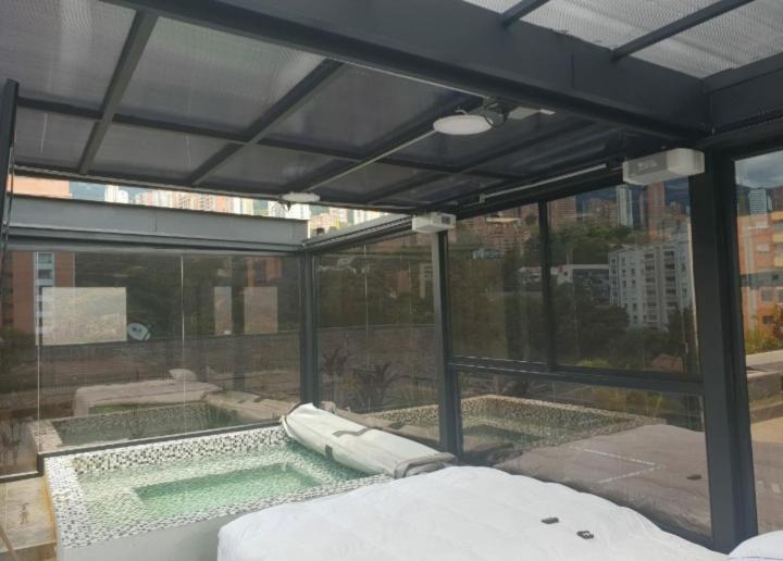 Penthouses Each With Private Sky Bar & Jacuzzi In Apartamento Medellín