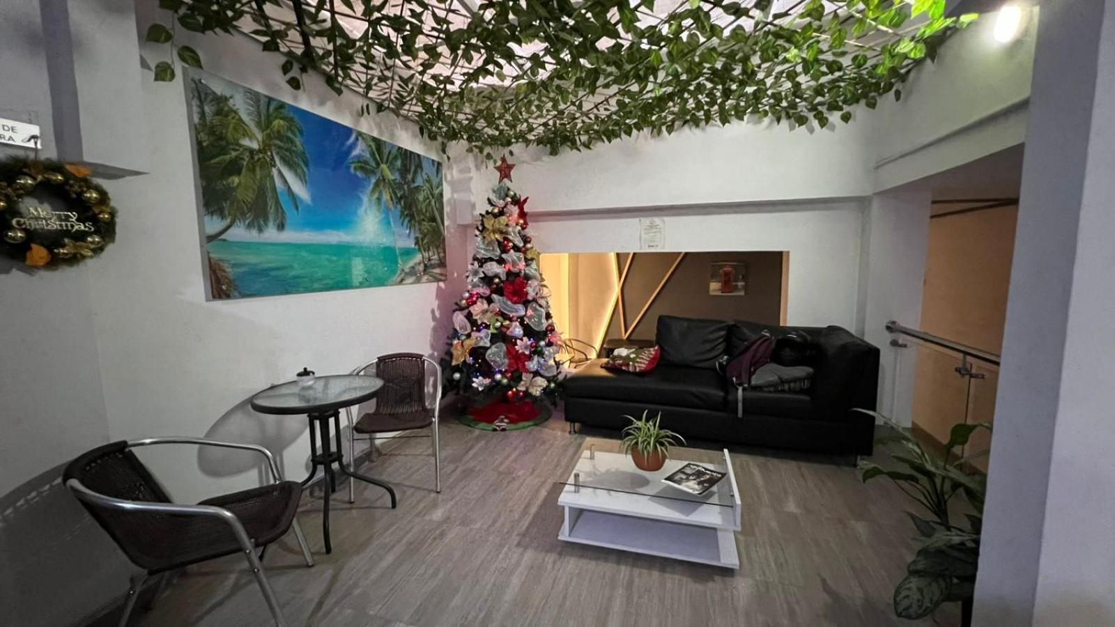 Jardin De Laureles Hotel 3*