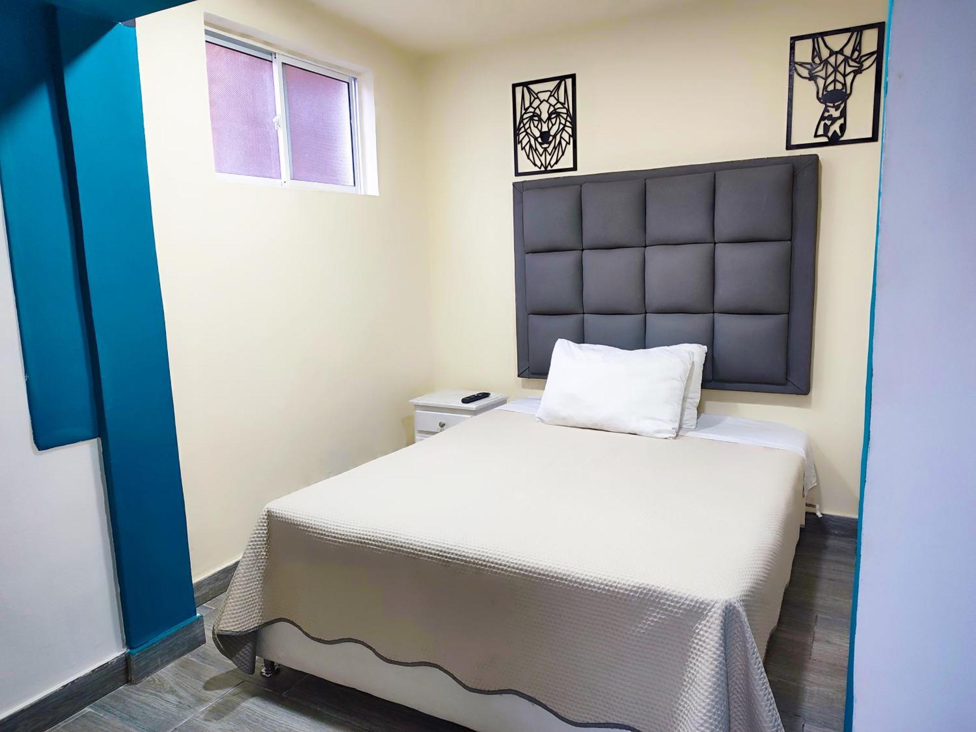 11 Bedroom-2 Floors Jacuzzi & Rooftop Pool At Poblado