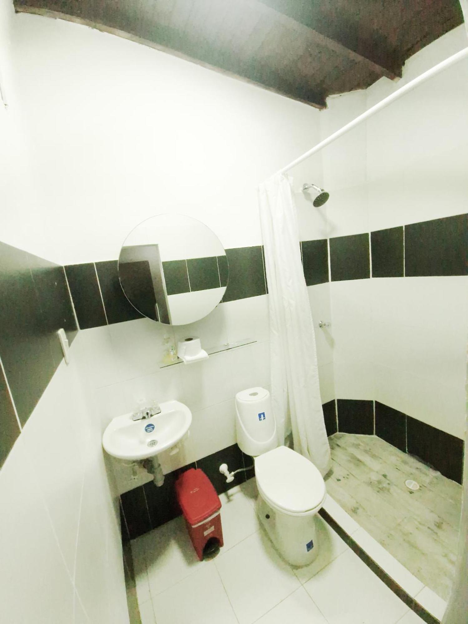 11 Bedroom-2 Floors Jacuzzi & Rooftop Pool At Poblado Apartamento *