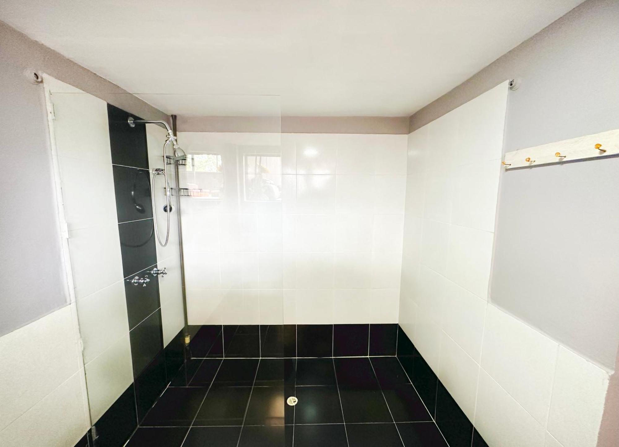 11 Bedroom-2 Floors Jacuzzi & Rooftop Pool At Poblado *