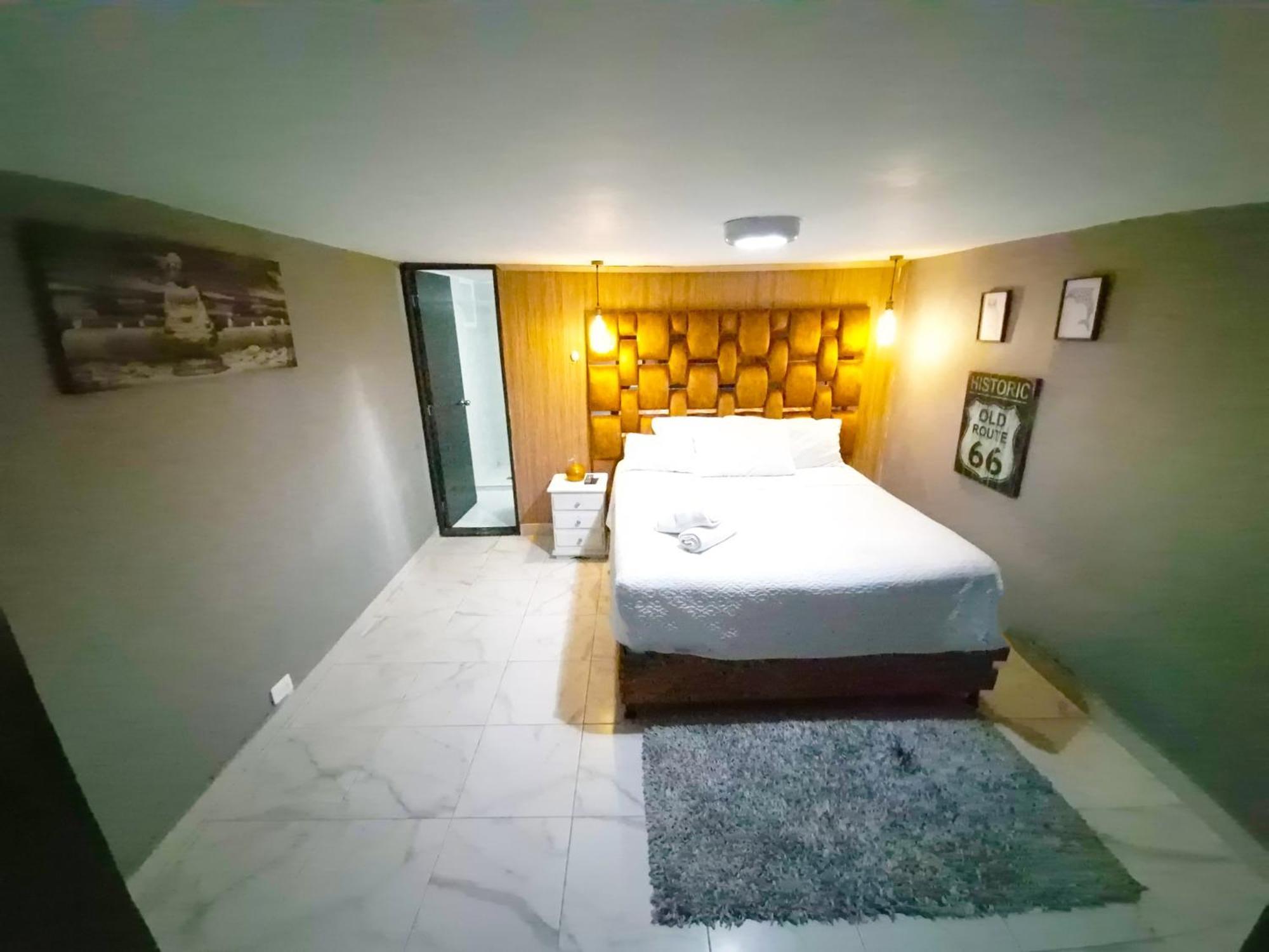 Apartamento 11 Bedroom-2 Floors Jacuzzi & Rooftop Pool At Poblado *