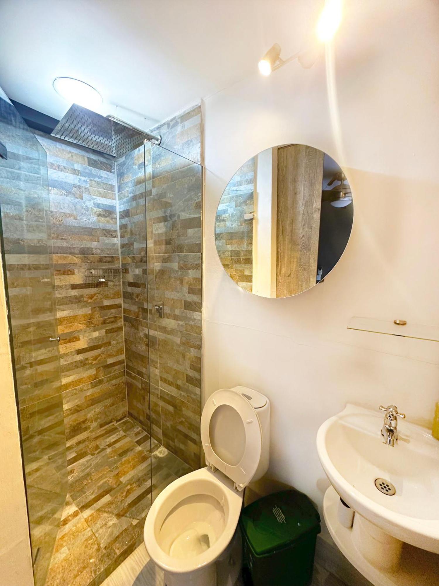 11 Bedroom-2 Floors Jacuzzi & Rooftop Pool At Poblado