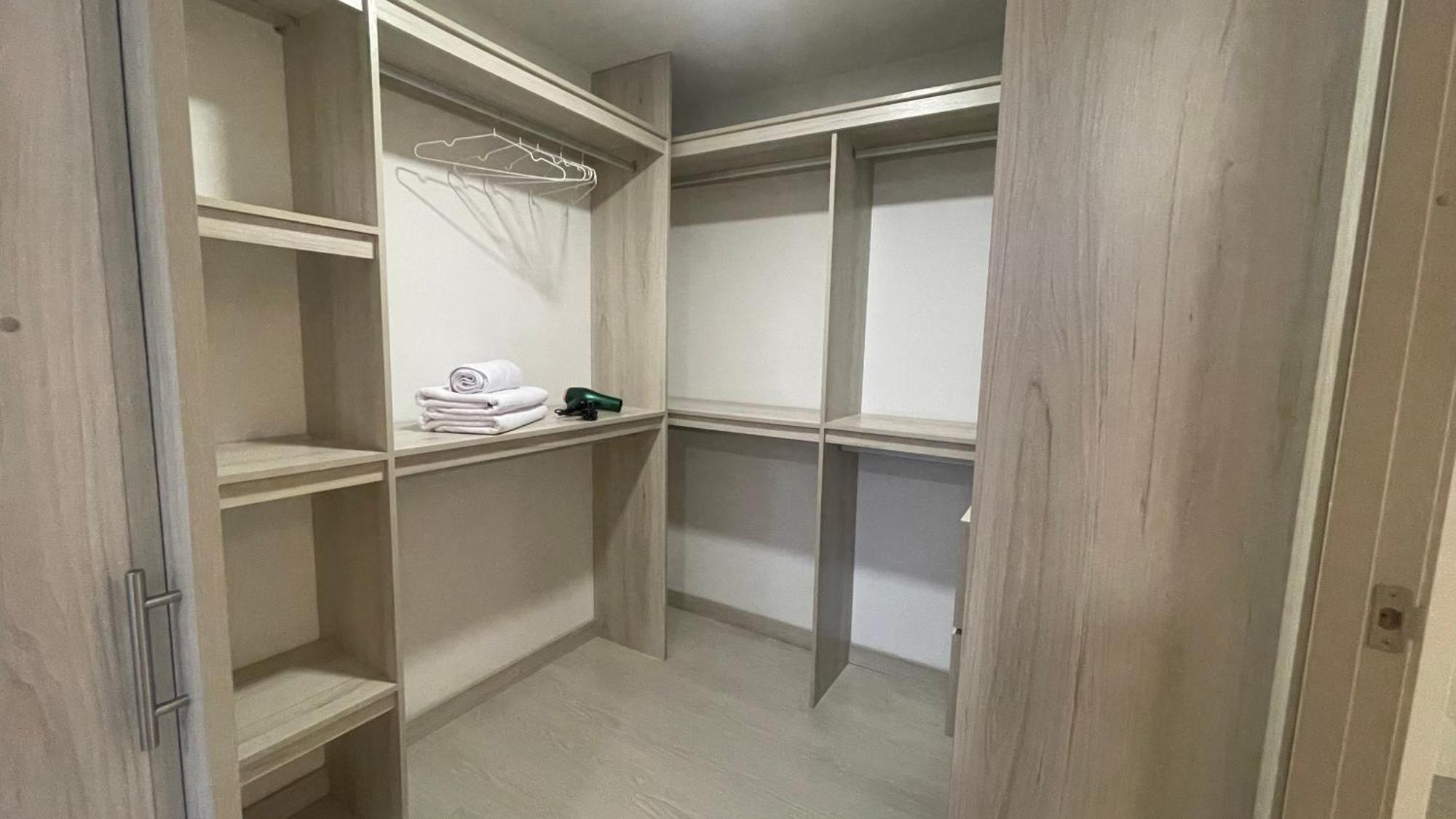 Minimalist Design With Amazing View In Poblado *