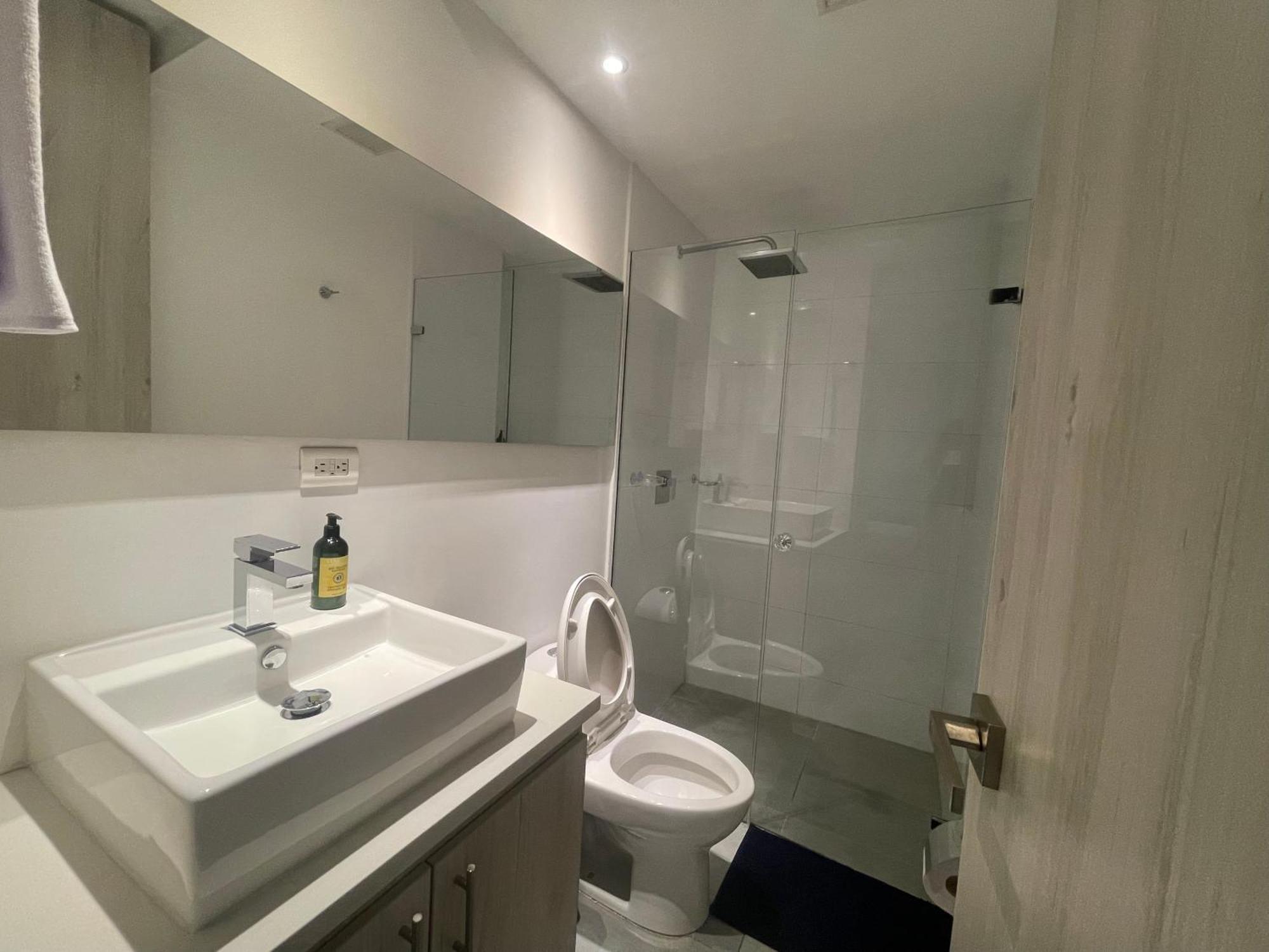 Apartamento Minimalist Design With Amazing View In Poblado *