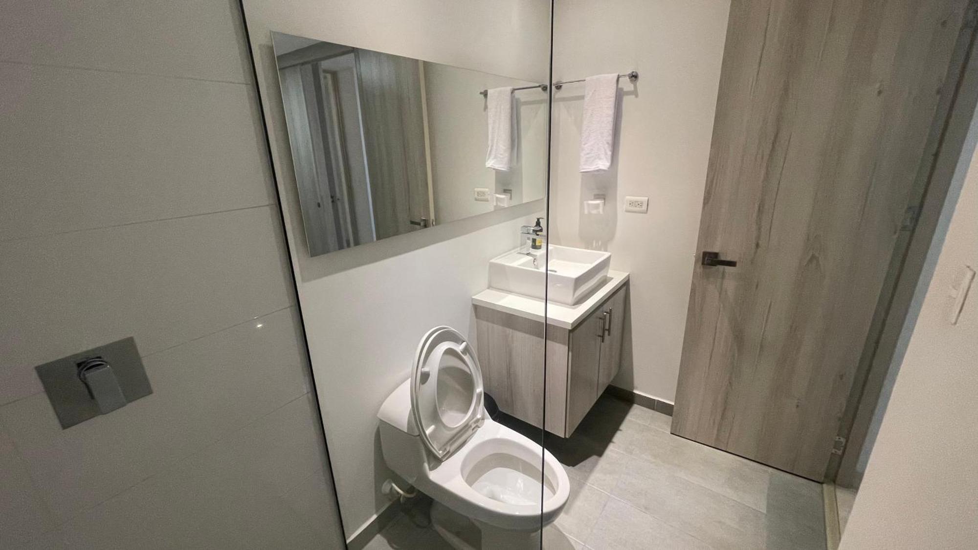 Minimalist Design With Amazing View In Poblado *