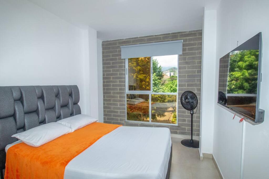 A 3 Cuadras Del Estadio Atanasio Girardot 402 Apartamento Medellín