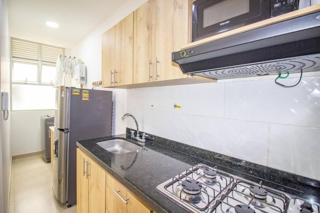 A 3 Cuadras Del Estadio Atanasio Girardot 402 Apartamento Medellín