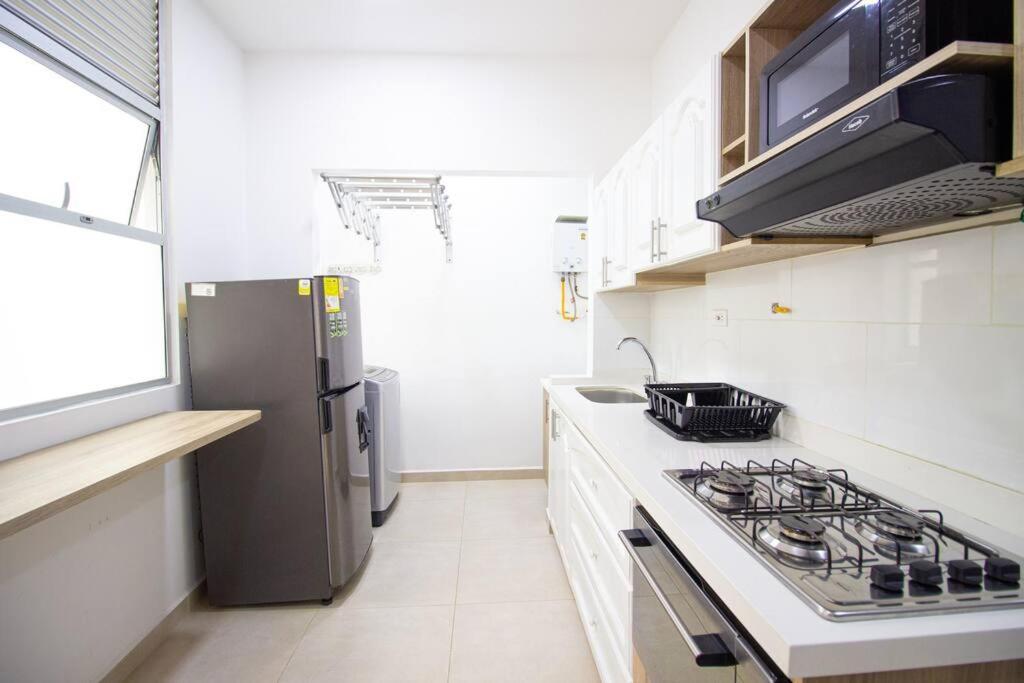 2 Bedroom Barrio Estadio, Cerca Al Metro, Parqueadero 303 *