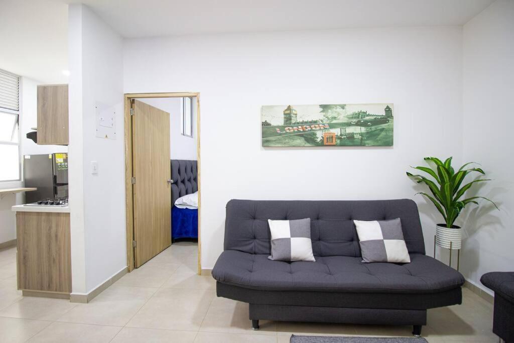 Apartamento 2 Bedroom Barrio Estadio, Cerca Al Metro, Parqueadero 303 *