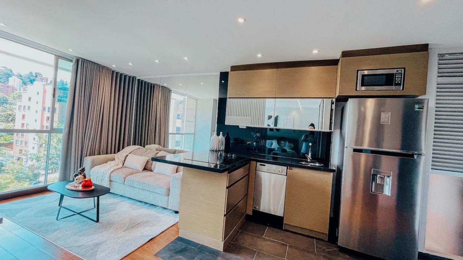 Amazing Luxury 1 Bedroom Gym & Pool Provenza 704 * Medellín