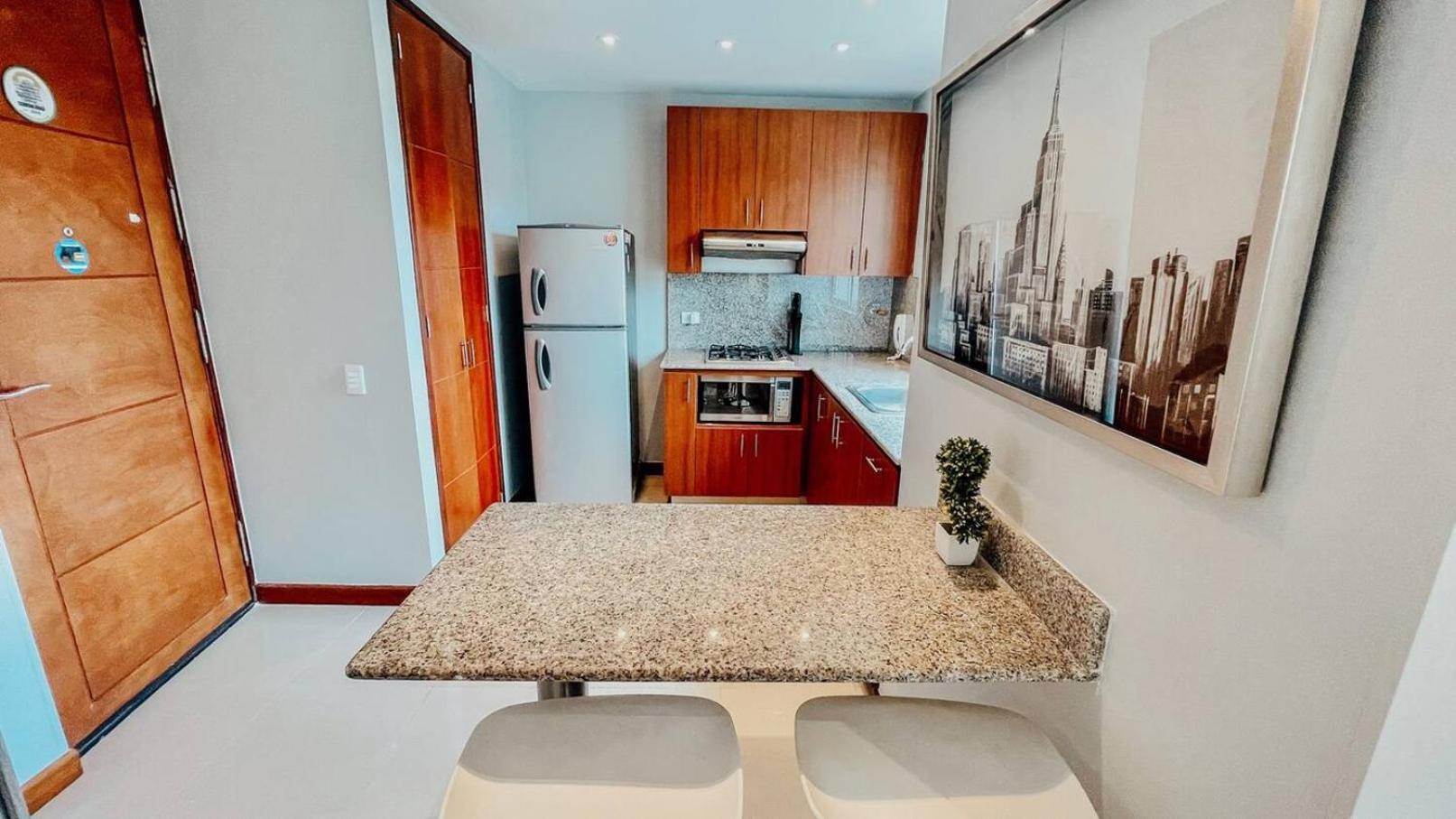 High Floor 1 Bedroom With Pool Gym Provenza 1103 Medellín