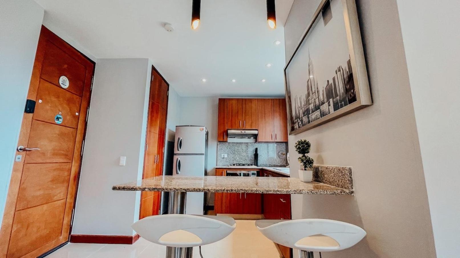 High Floor 1 Bedroom With Pool Gym Provenza 1103 Apartamento