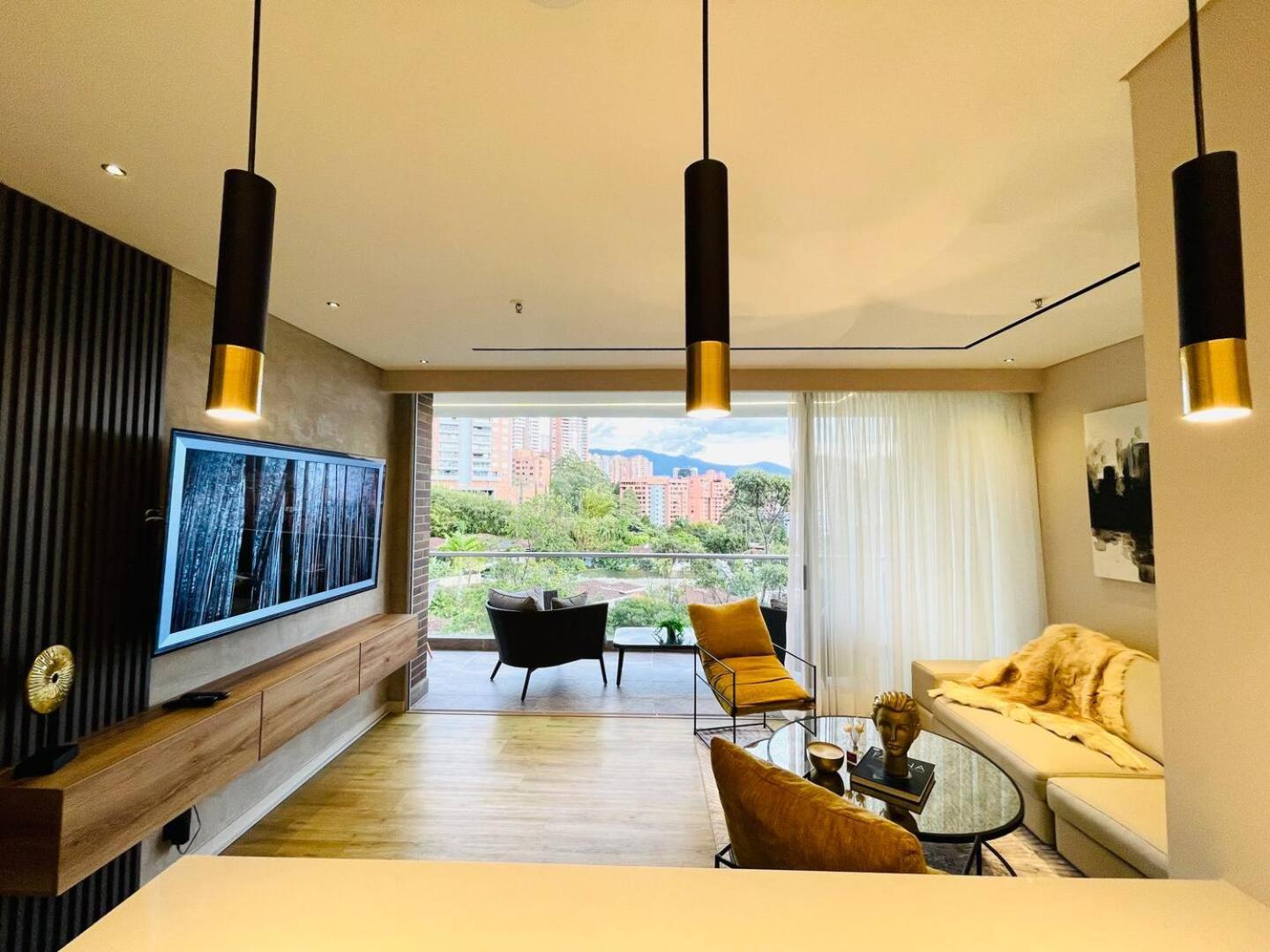 Apartamento 17th Floor 2 Bedrooms Ac Pool & Gym 1704