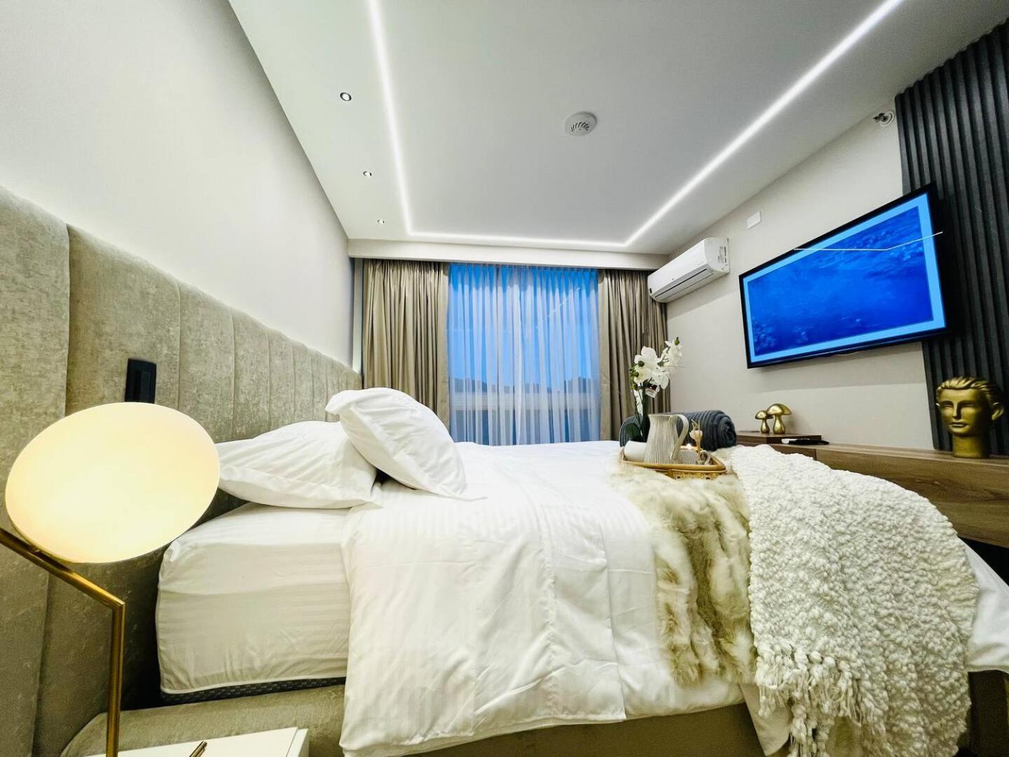 17th Floor 2 Bedrooms Ac Pool & Gym 1704 Apartamento *