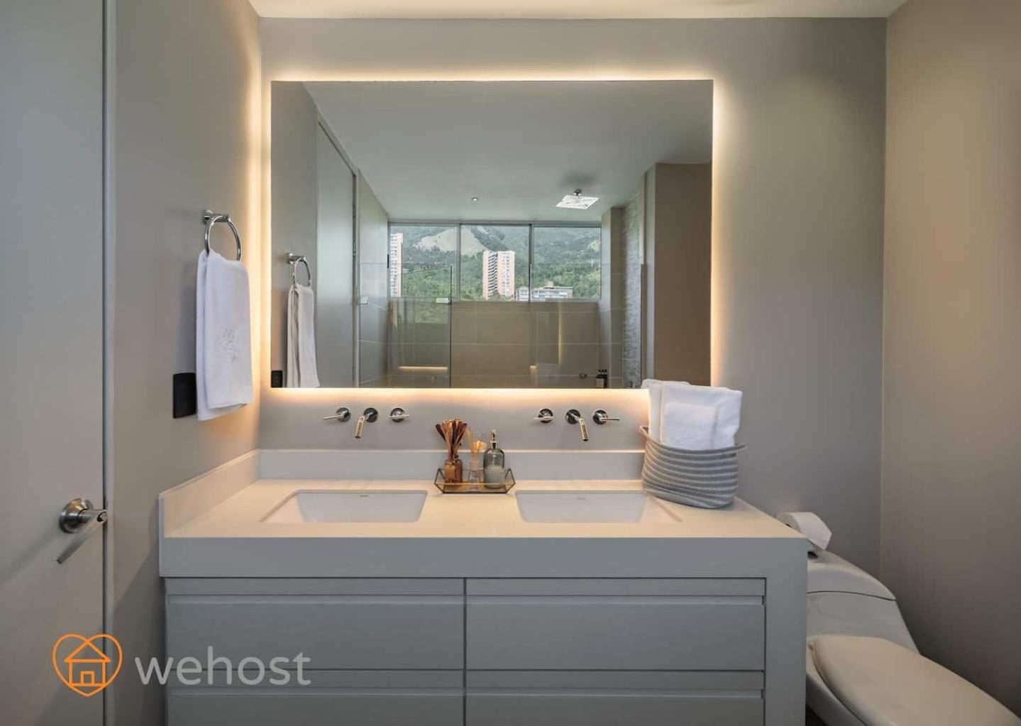 17th Floor 2 Bedrooms Ac Pool & Gym 1704