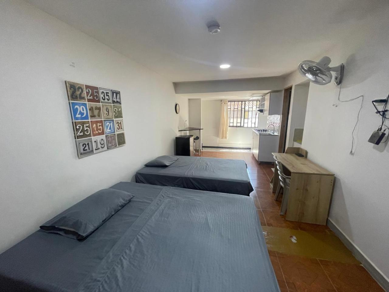 Apartamento Comodo Apartamento De Dos Camas En Ubicacion Central