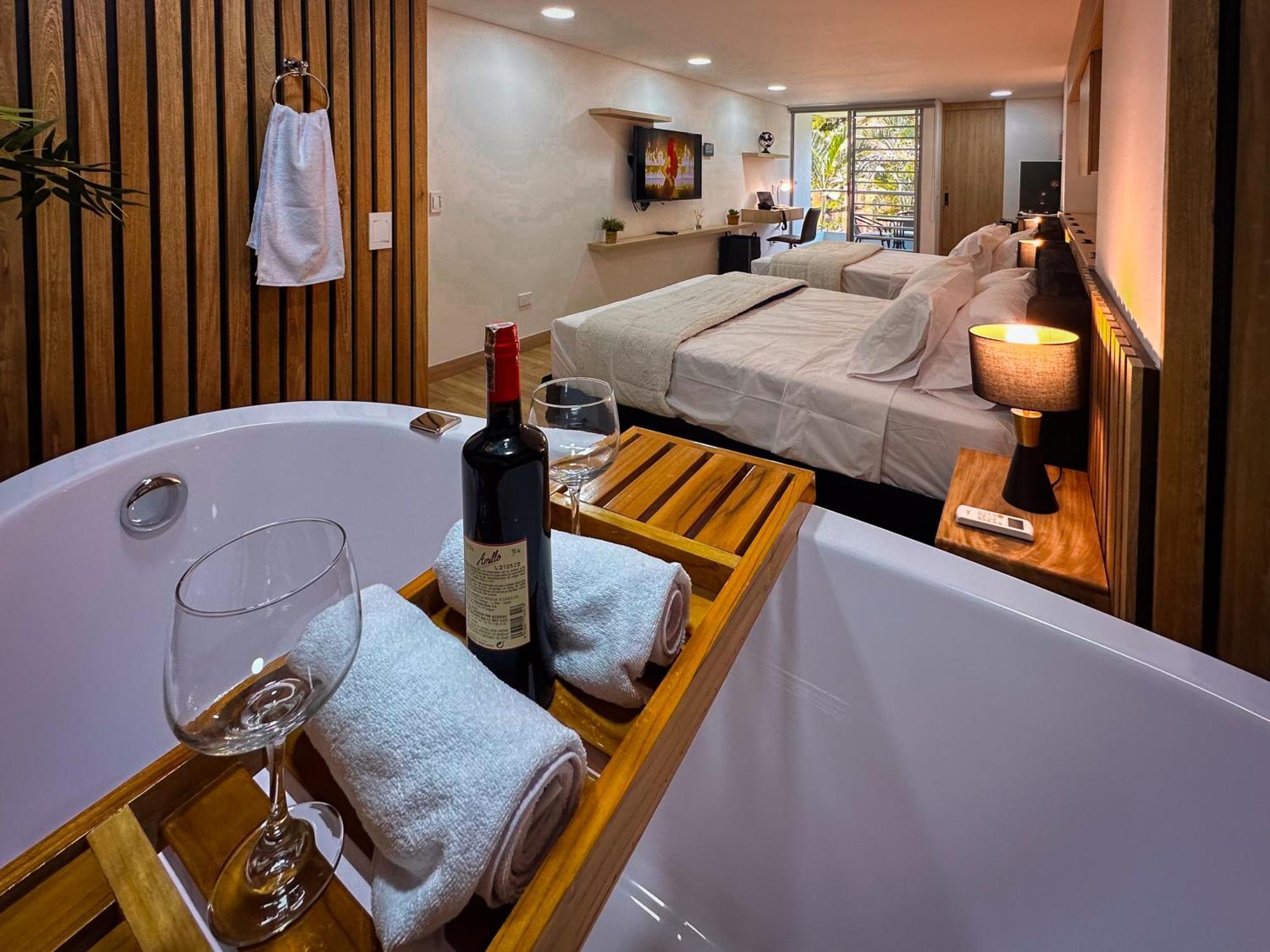 Apartamento Atalanta 302 - Lujo, Comodidad Y Ubicacion Medellín