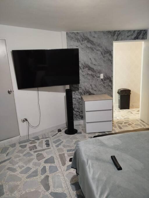 Apartamento Apto Edificio Amarillo 302 *
